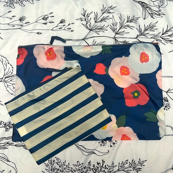 BOON SUPPLY Two Polyester Travel Bags Pouches Floral and Stripes - Picture 2 of 10